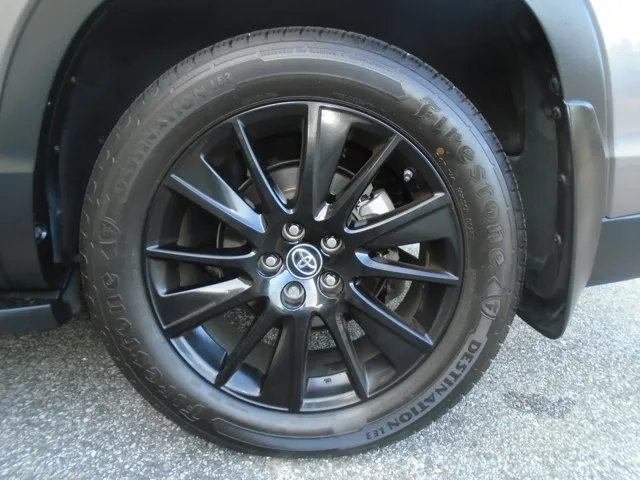 2019 Toyota Highlander SE - Photo 33