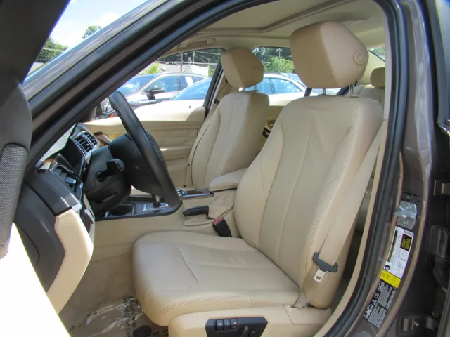 2013 BMW 3 Series 328i - Photo 9