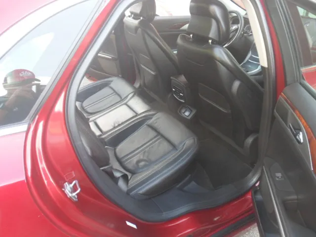 2014 Lincoln MKZ Hybrid - Photo 2