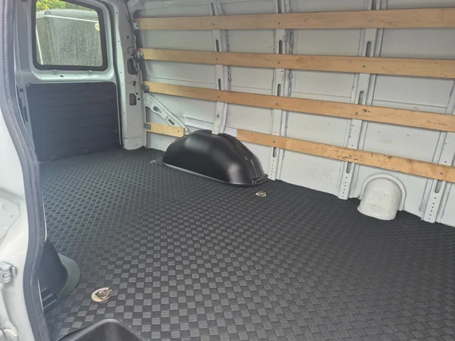 2023 Chevrolet Express Cargo Work Van - Photo 14