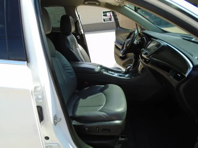 2019 Buick Envision Essence - Photo 11