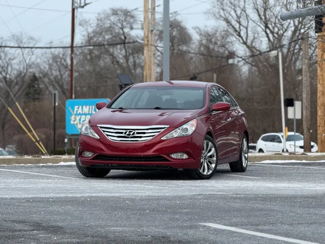2011 Hyundai Sonata's photo