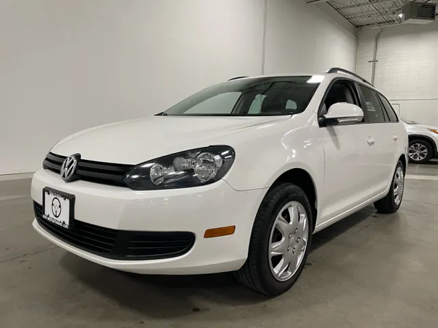 2011 Volkswagen Jetta SportWagen S's photo