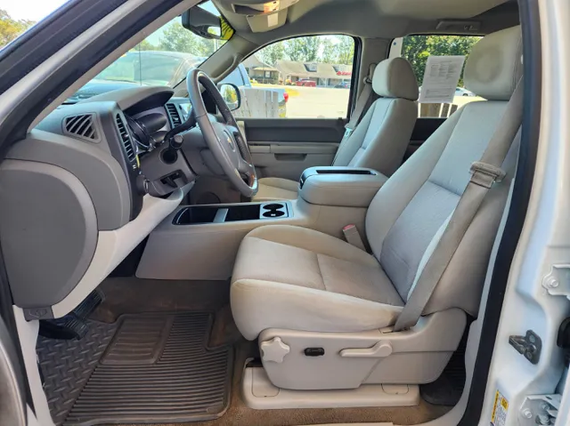 2013 Chevrolet Silverado 1500 LT photo 12