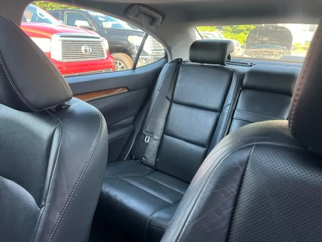 2013 Lexus ES 300h - Photo 7