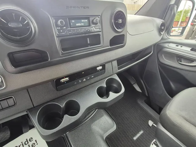 2021 Mercedes-Benz Sprinter Crew Van Base - Photo 15