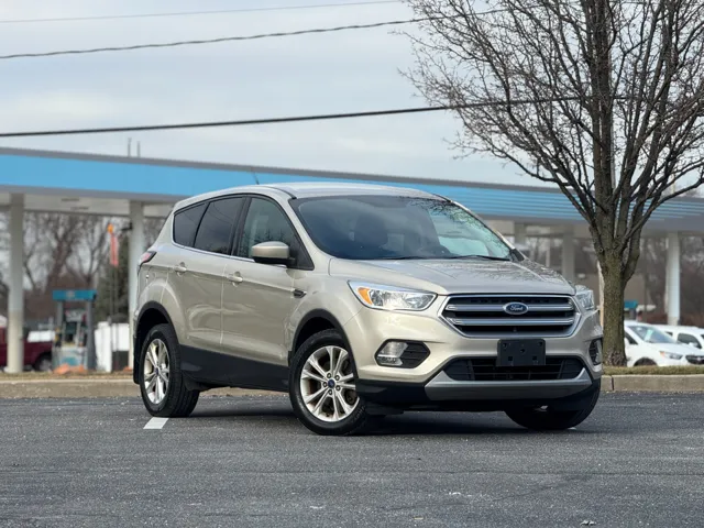 2017 Ford Escape SE - Photo 22