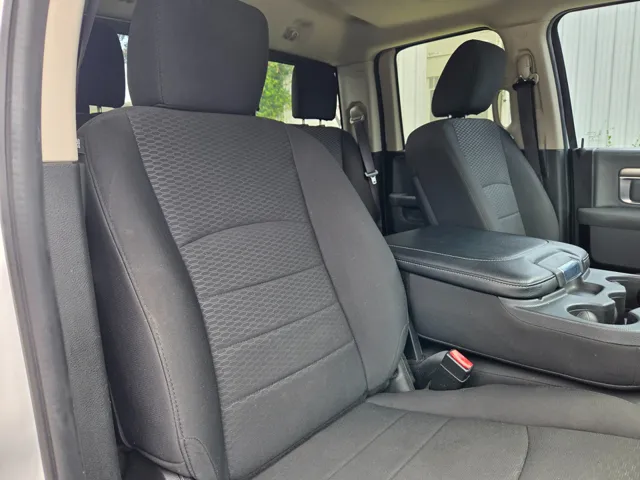 2019 Ram 1500 Classic photo 32