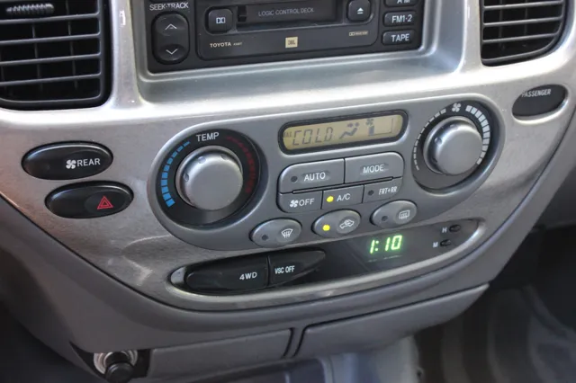 2001 Toyota Sequoia Limited - Photo 42
