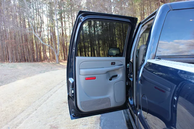 2005 GMC Sierra 2500HD - Photo 11