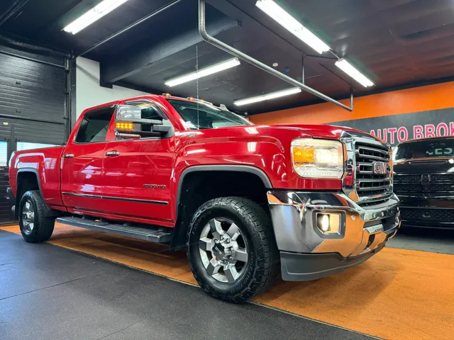 2015 GMC Sierra 2500HD SLT 4WD photo