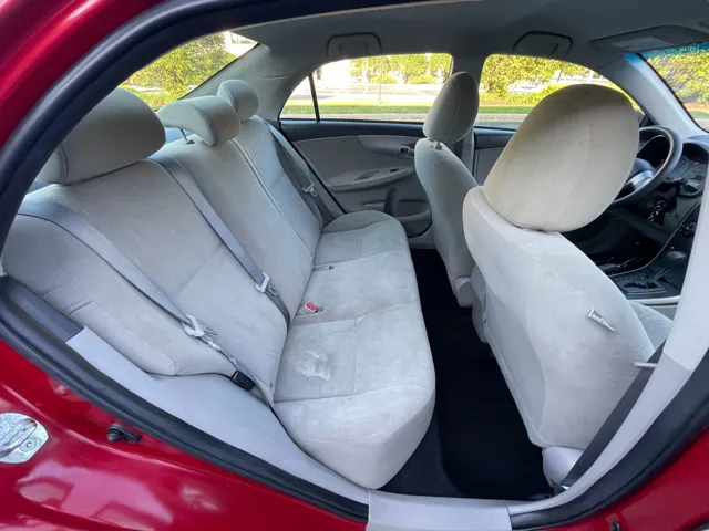 2013 Toyota Corolla L - Photo 24