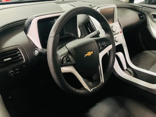 2012 Chevrolet Volt photo 13