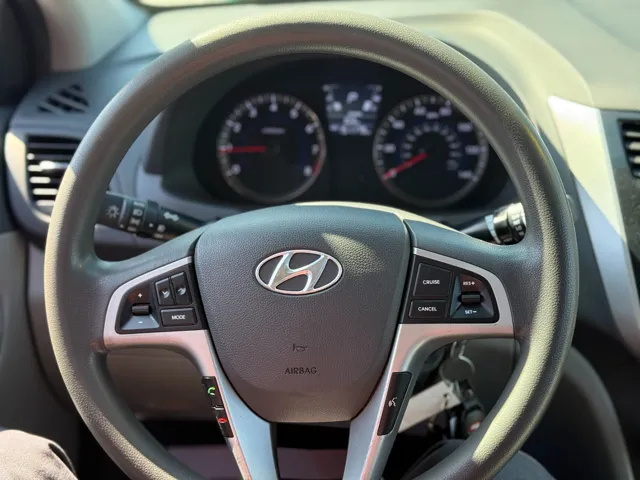 2014 Hyundai Accent GLS - Photo 15