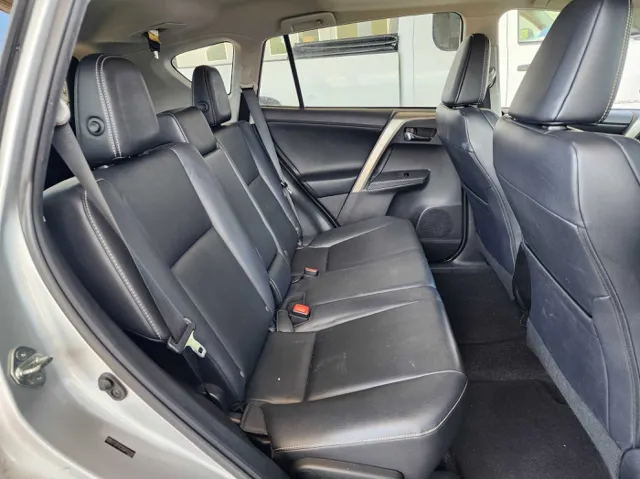 2013 Toyota RAV4 Limited photo 15