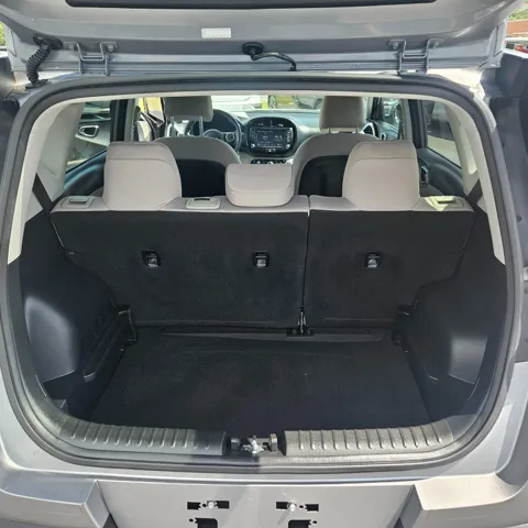 2022 Kia Soul LX - Photo 11