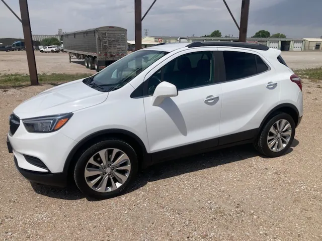 2020 Buick Encore Preferred's photo