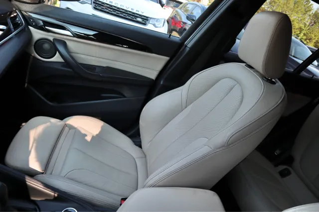 2017 BMW X1 28i - Photo 32
