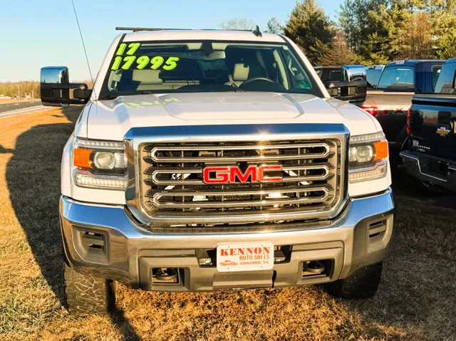 2017 GMC Sierra Base's photo