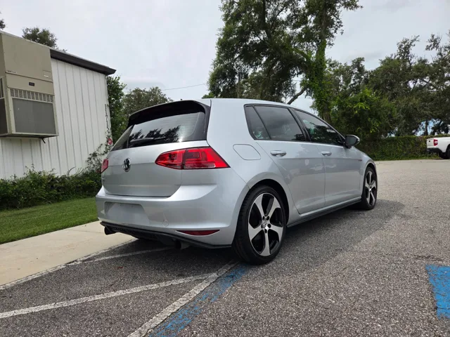 2015 Volkswagen Golf GTI S photo 4