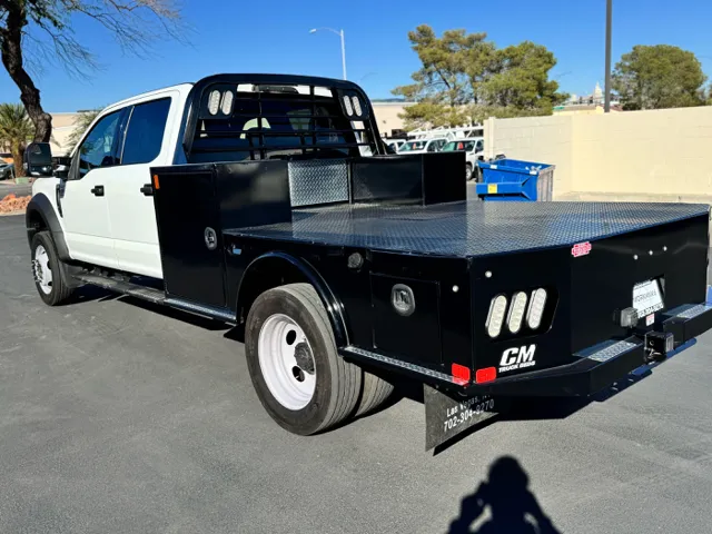 2022 Ford F-550 Super Duty Chassis Cab's photo