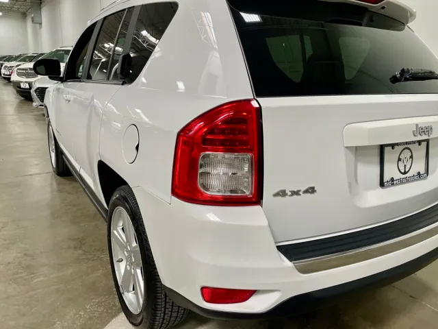 2011 Jeep Compass Limited photo 4