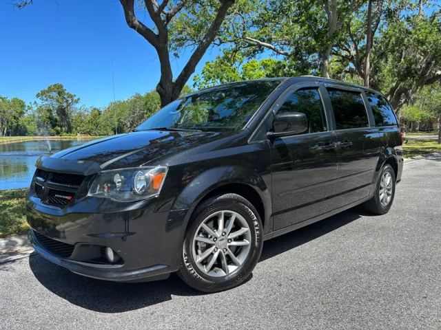 2014 Dodge Grand Caravan R/T