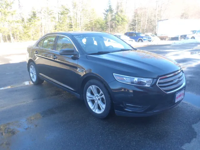 2017 Ford Taurus SEL - Photo 7