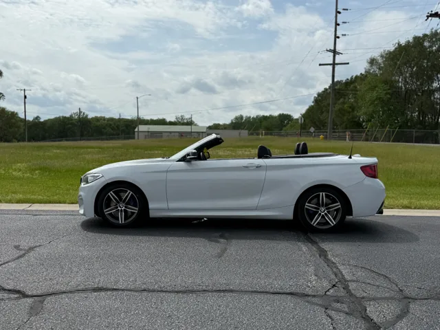 2015 BMW 2 Series M235i - Photo 15