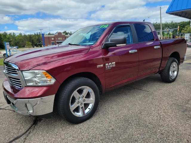 2019 RAM 1500 Classic Big Horn 4x4 Crew Cab 5'7's photo