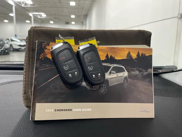 2019 Jeep Cherokee Latitude Plus - Photo 23