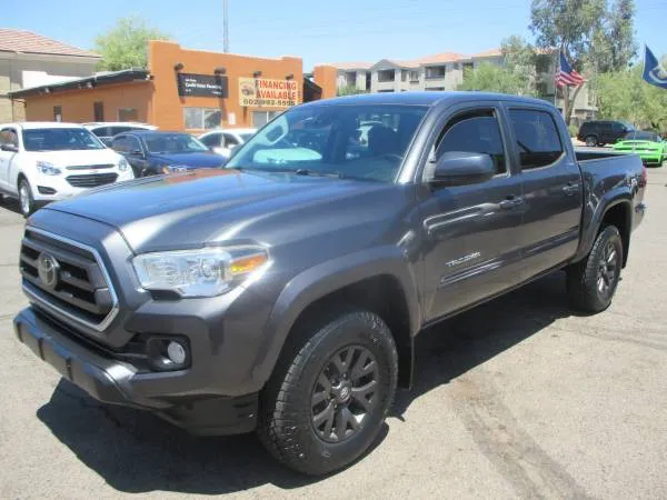 2020 Toyota Tacoma SR5 Double Cab 2WD V6 Auto Short Bed's photo