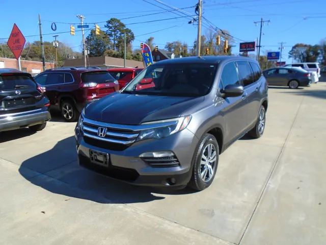 2017 Honda Pilot EX-L photo 2