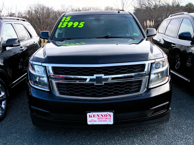 2015 Chevrolet Suburban LS's photo