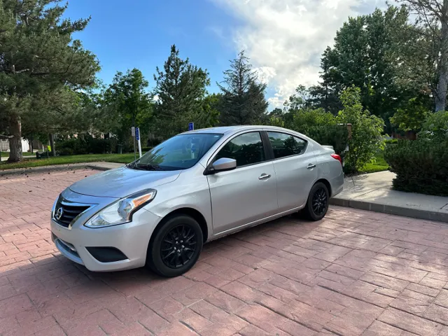 2017 Nissan Versa Sedan