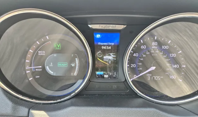 2015 Hyundai Sonata Hybrid - Photo 22