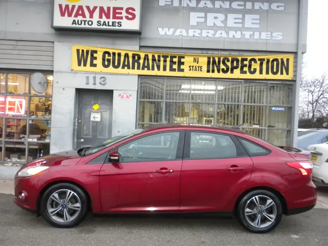 2014 Ford Focus Sedan SE's photo