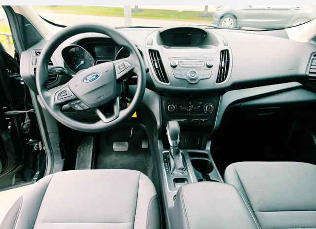 2019 Ford Escape S - Photo 7