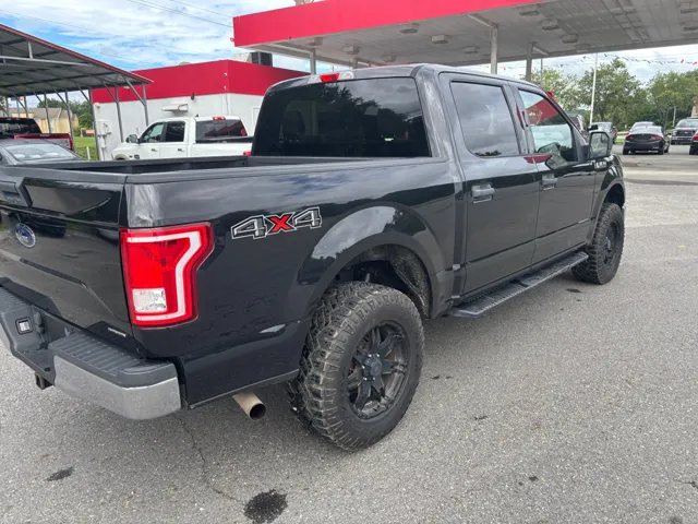 2015 Ford F-150 XLT photo 2