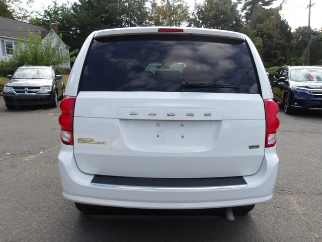 2015 Dodge Grand Caravan SE photo 5