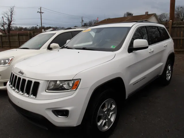 2016 Jeep Grand Cherokee Laredo's photo