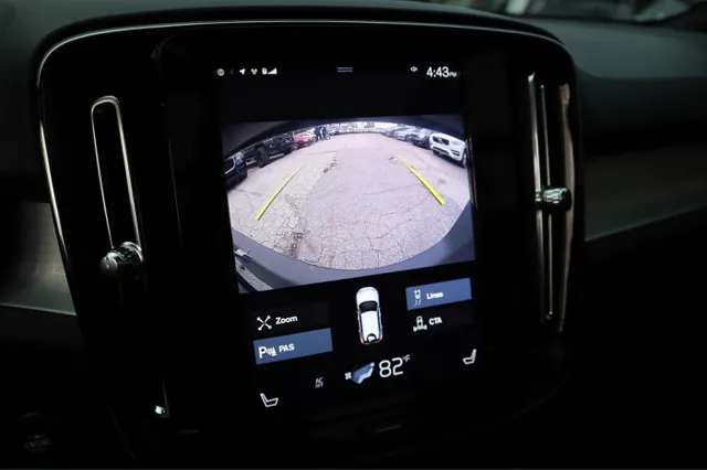 2020 Volvo XC40 Momentum - Photo 23