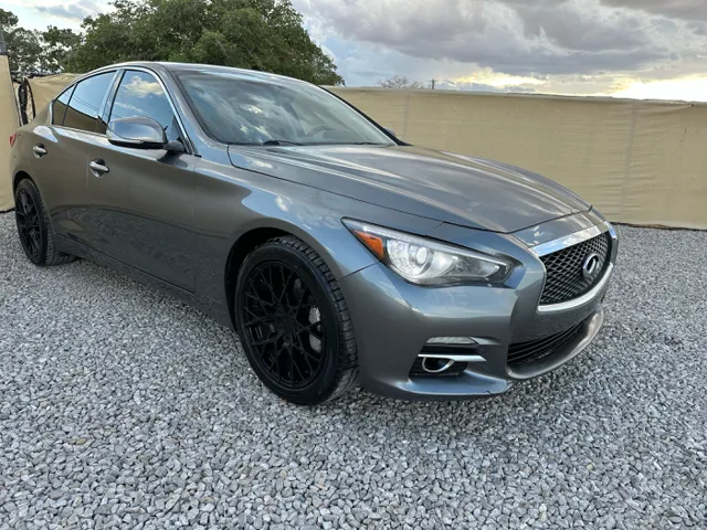 2017 INFINITI Q50 Signature Edition