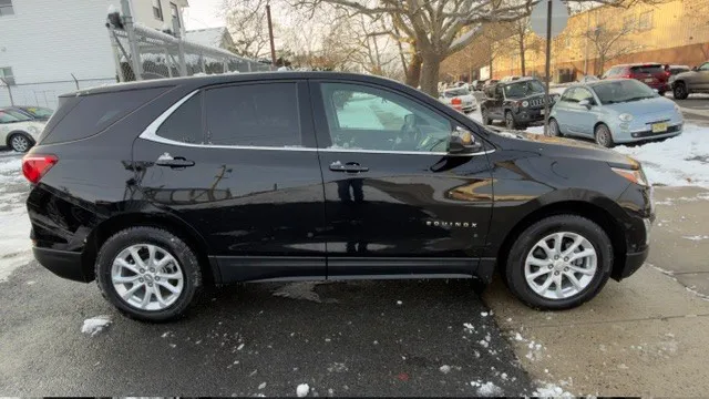 2020 Chevrolet Equinox LT's photo