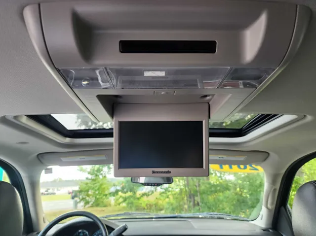 2011 Chevrolet Tahoe LT photo 25