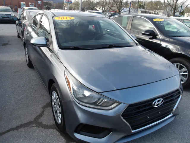 2019 Hyundai Accent SE