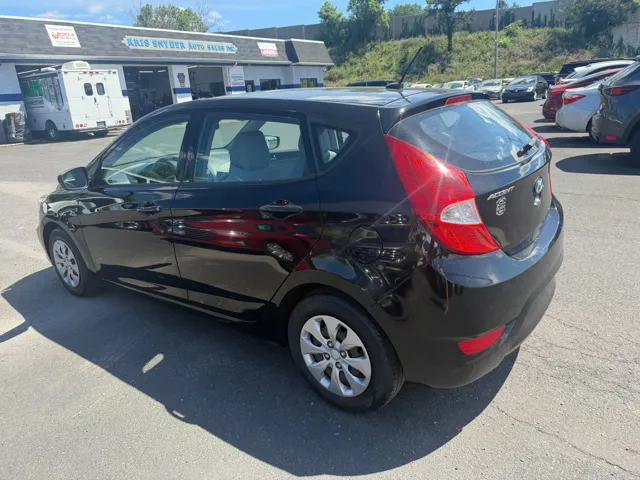 2017 Hyundai Accent 4
