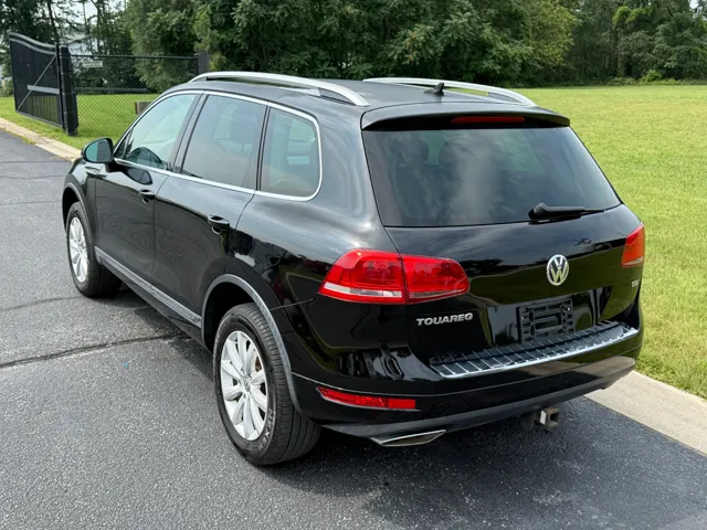 2011 Volkswagen Touareg Sport - Photo 11