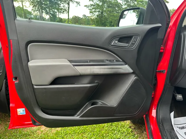 2018 Chevrolet Colorado LT - Photo 7