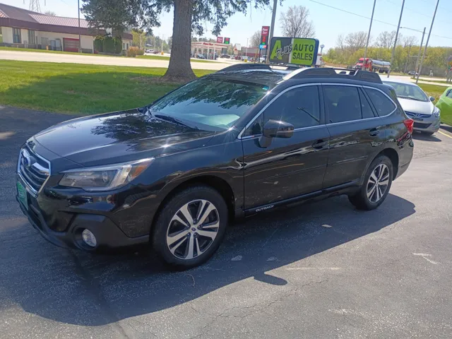 2019 Subaru Outback 2.5i Limited's photo